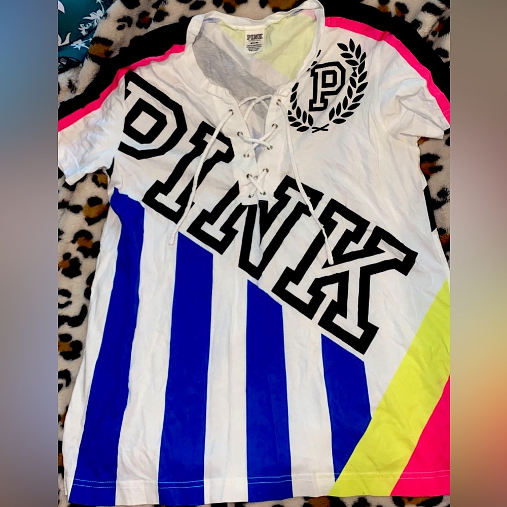 VS PINK Tee